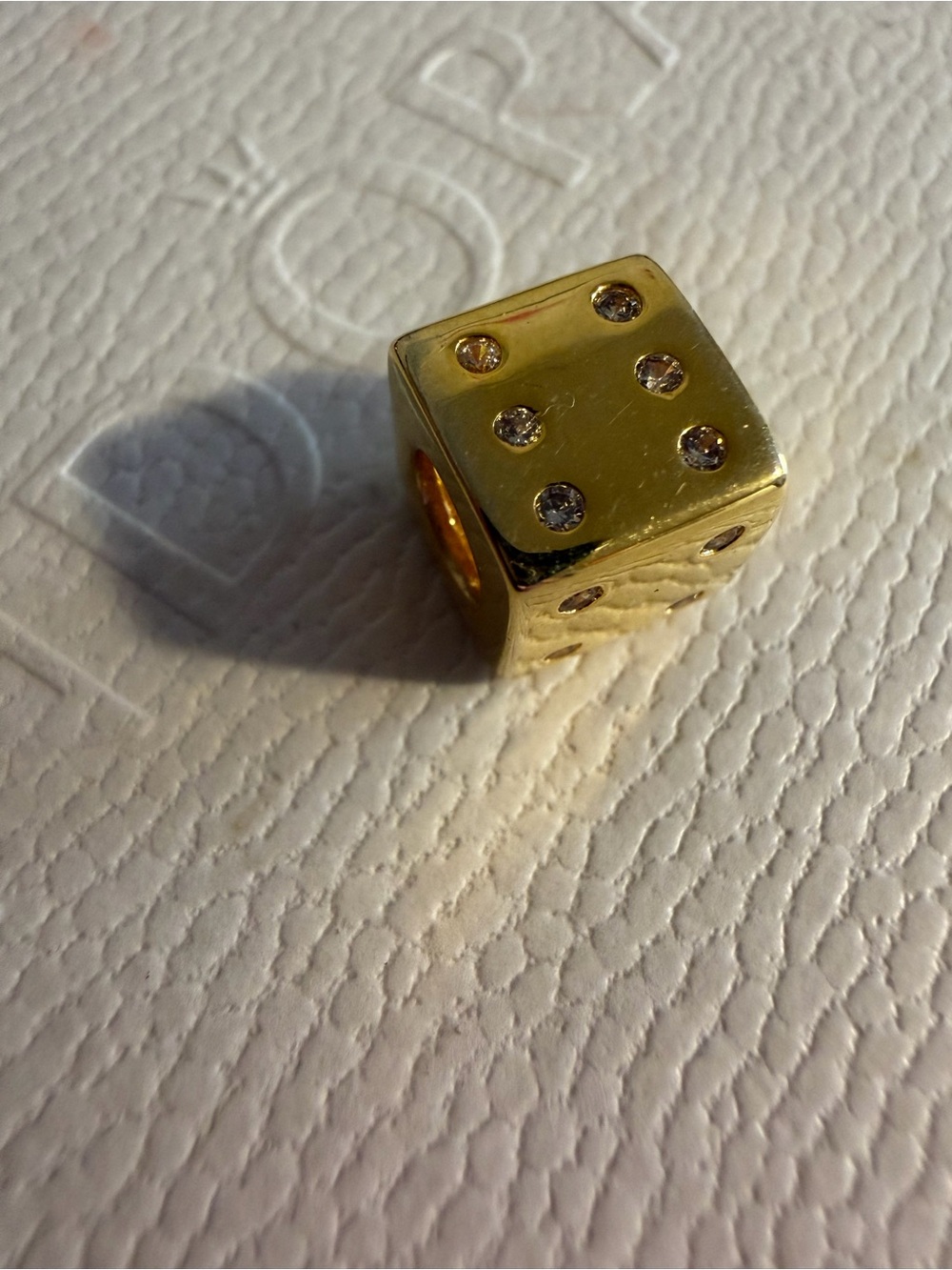 Pandora Sparkling 14K GP Dice Charm - Picture 3 of 3